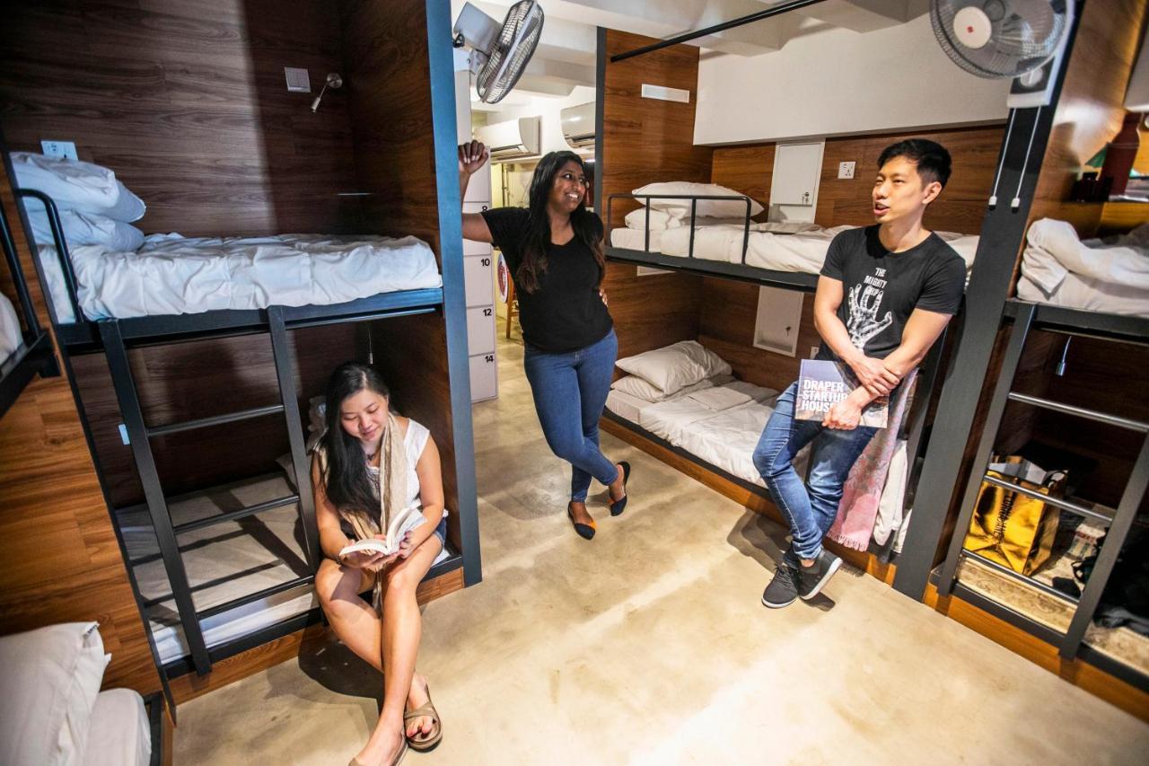 Kapselhotel Draper Startup House For Entrepreneurs *