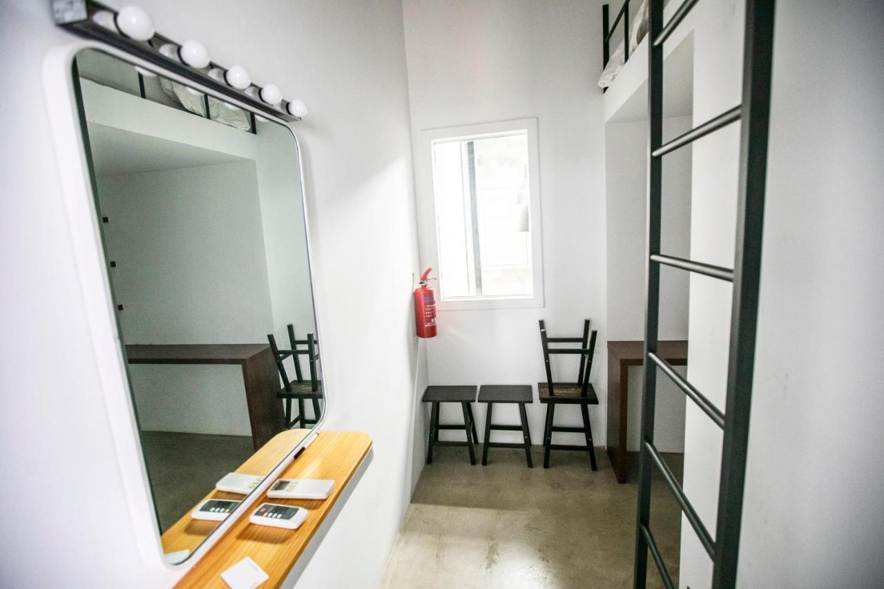 Kapselhotel Draper Startup House For Entrepreneurs *