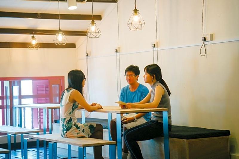 Draper Startup House For Entrepreneurs Singapur