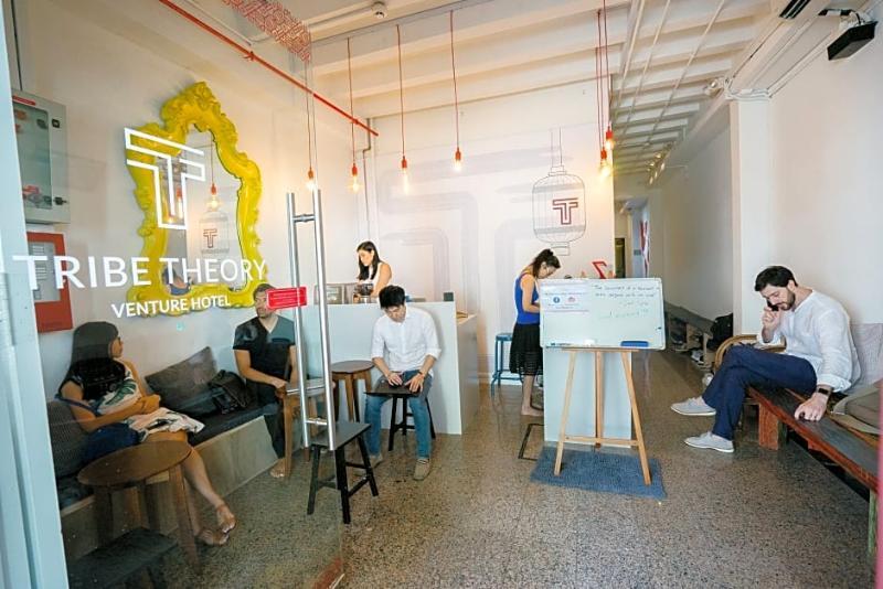 Draper Startup House For Entrepreneurs Kapselhotel *