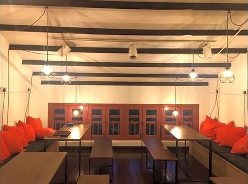 Draper Startup House For Entrepreneurs Kapselhotel *